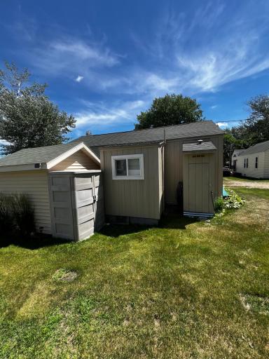 1208 E Lake Street, Osakis, MN 56360