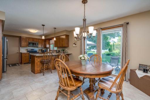 1028 Shady Oak Drive, Mankato, MN 56003
