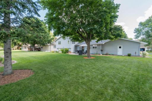 1028 Shady Oak Drive, Mankato, MN 56003