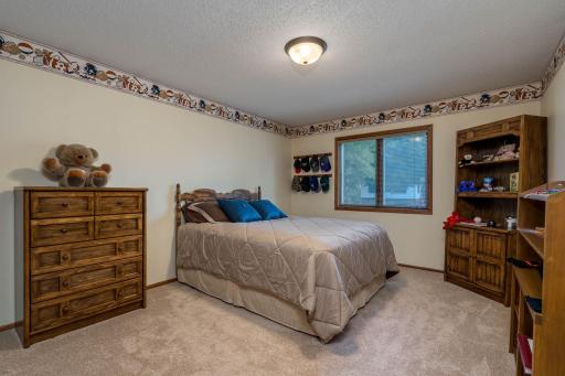 1028 Shady Oak Drive, Mankato, MN 56003