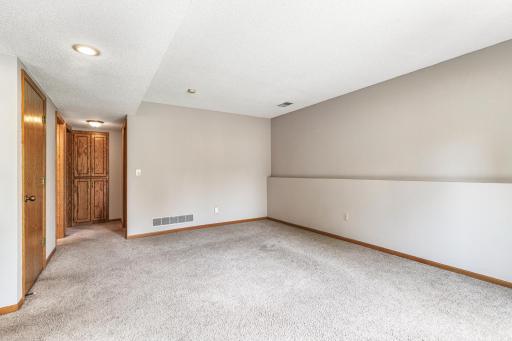 14284 Zilla Street NW, Andover, MN 55304