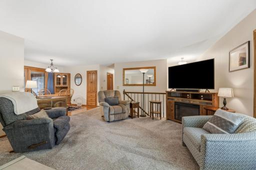 250 Glenbrook Road N, Wayzata, MN 55391
