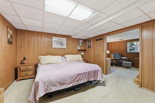 250 Glenbrook Road N, Wayzata, MN 55391