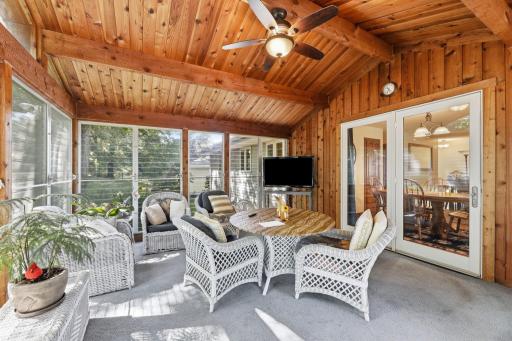 250 Glenbrook Road N, Wayzata, MN 55391