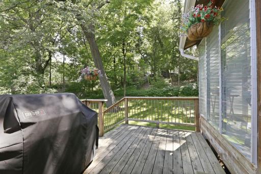 250 Glenbrook Road N, Wayzata, MN 55391