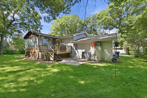 250 Glenbrook Road N, Wayzata, MN 55391