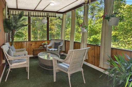 405 Oakwood Drive, Durand, WI 54736