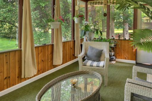 405 Oakwood Drive, Durand, WI 54736