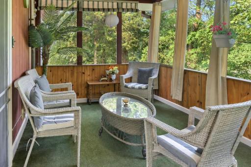 405 Oakwood Drive, Durand, WI 54736