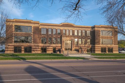 Mankato, MN 56001