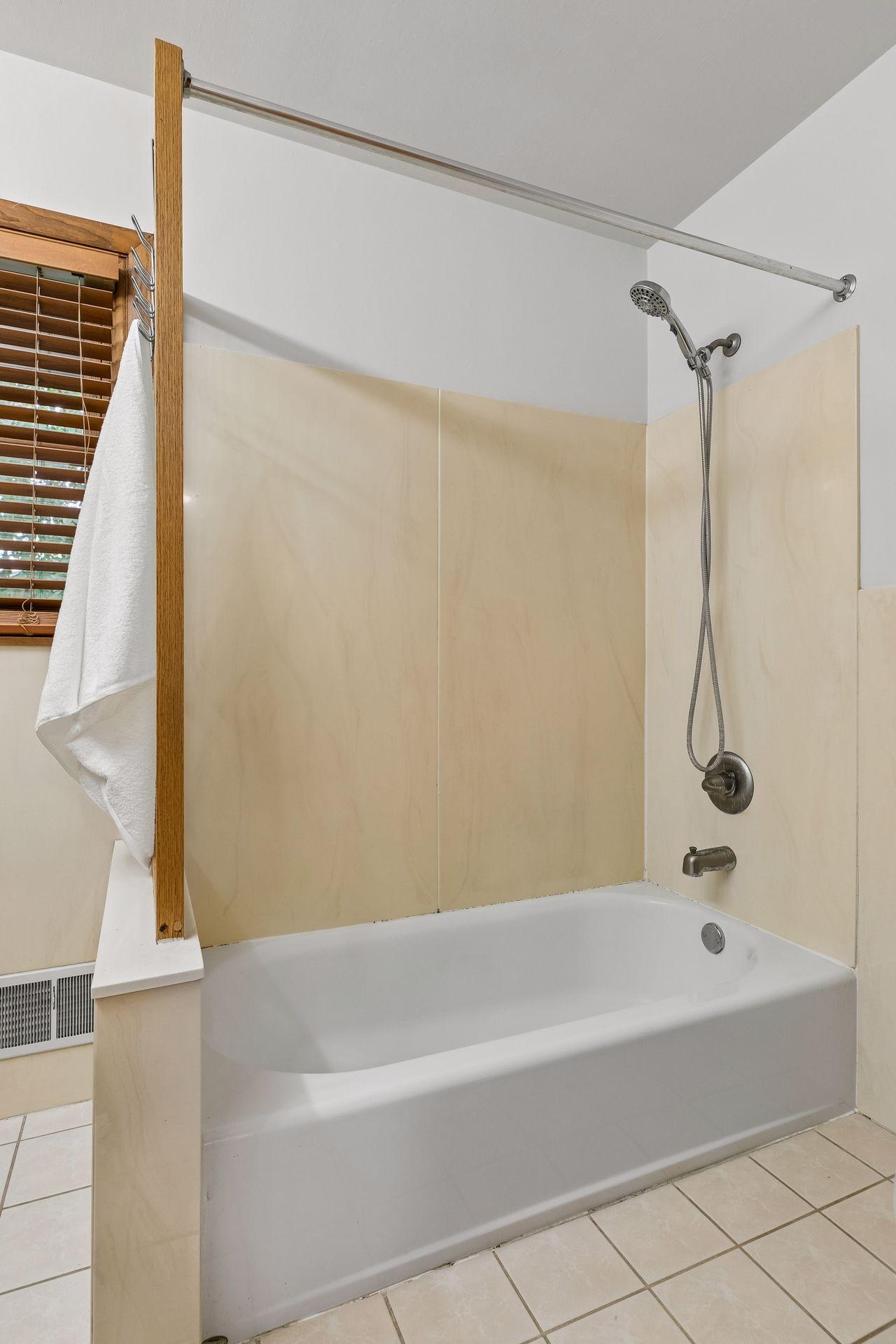 Shower tub.jpg