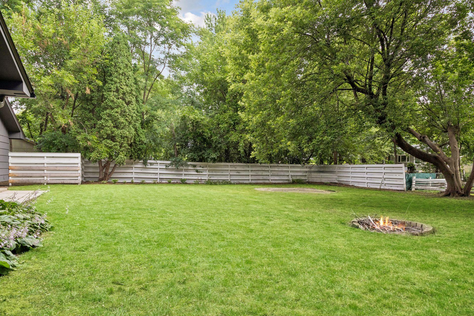Perfect yard for play, pups or an amazing garden!