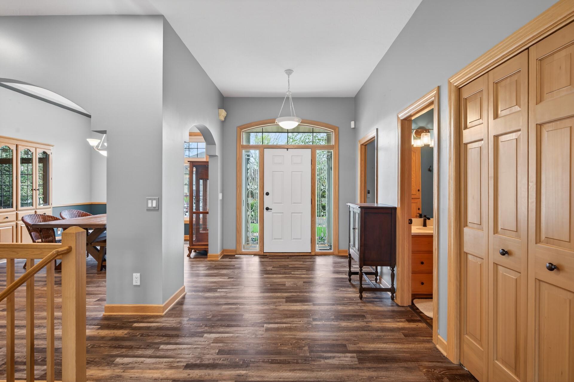 Spacious entryway!