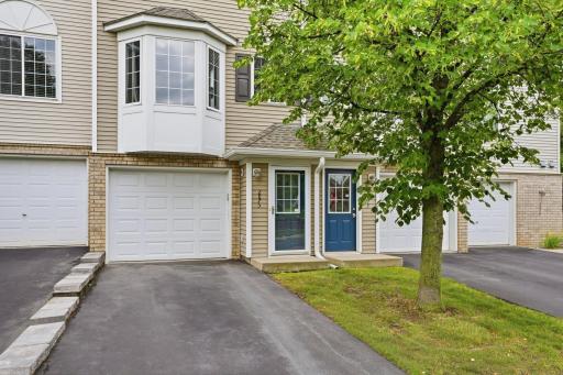2875 Arboretum Village Trail, Chanhassen, MN 55331