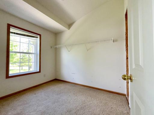 4834 Bisset Lane, Inver Grove Heights, MN 55076