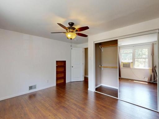 1945 Nevada Avenue E, Saint Paul, MN 55119