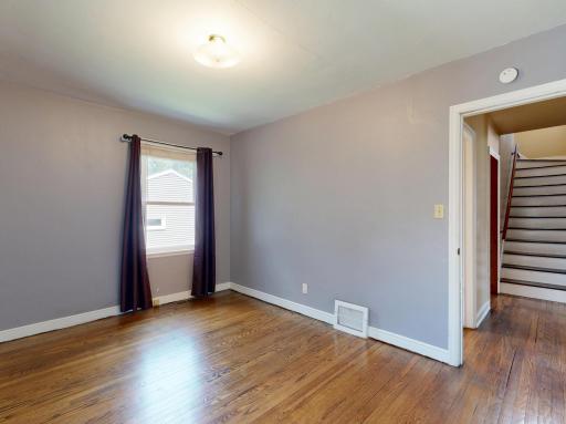 1945 Nevada Avenue E, Saint Paul, MN 55119