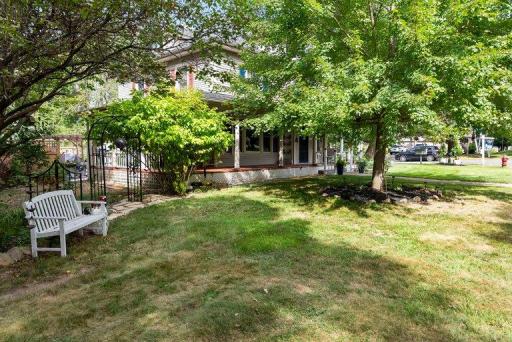975 E 4th Street, New Richmond, WI 54017