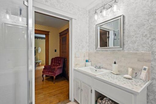 975 E 4th Street, New Richmond, WI 54017