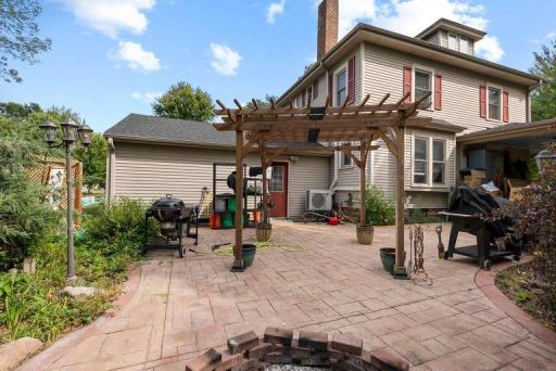 975 E 4th Street, New Richmond, WI 54017