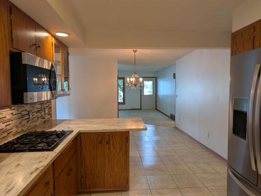Kitchen/ Dining Room