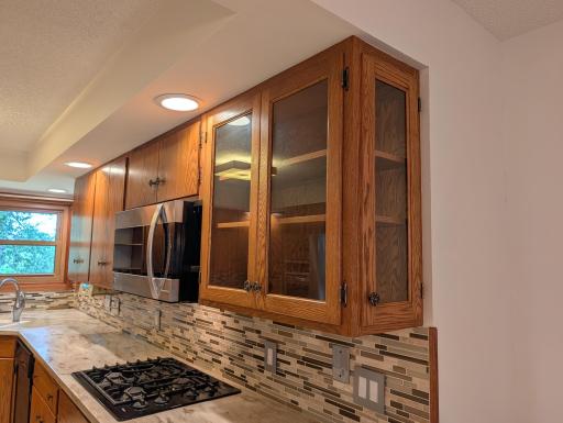 Glass cabinet