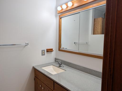Primary Suites Bathroom
