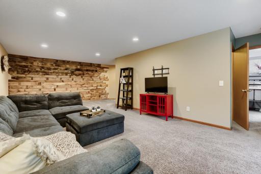 15424 Weaver Lake Road, Maple Grove, MN 55311
