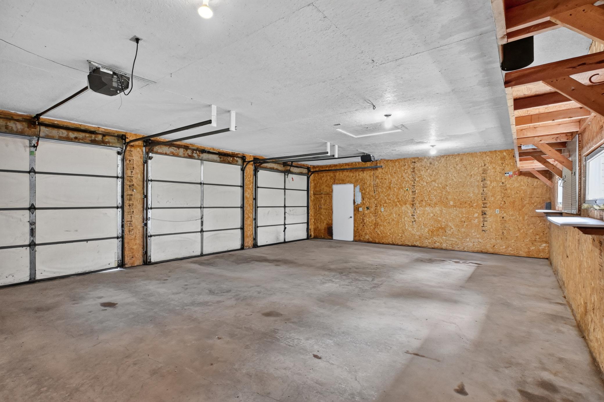 3 stall garage