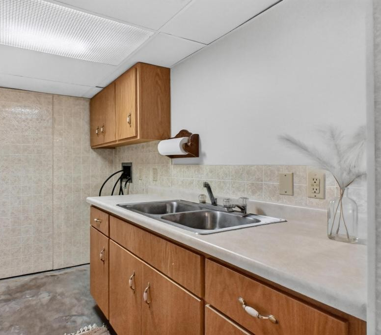 LL Kitchen