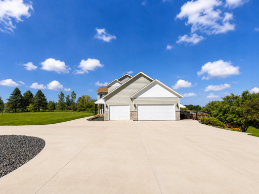 2220 Garvin Heights Road, Winona, MN 55987