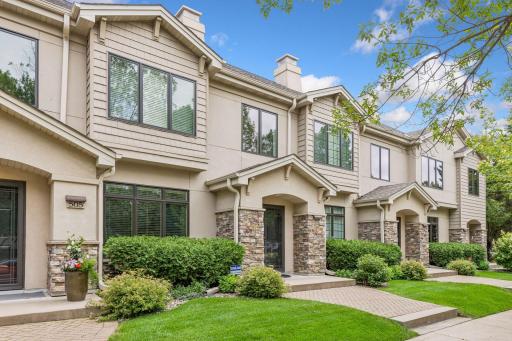 The neighborhood is known for its beautifully manicured lawns, floral planters and foliage. Many residents provide large pots filled with colorful flowers on their main entrance step.