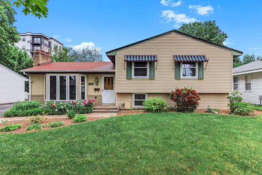 Photo for 6237 Russell Avenue S, Richfield, MN 55423 - listing #7104768 6237 Russell Avenue S, Richfield, MN 55423