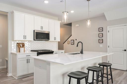 11283 Crestbury Drive, Saint Paul, MN 55129