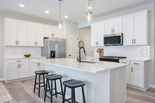11283 Crestbury Drive, Saint Paul, MN 55129