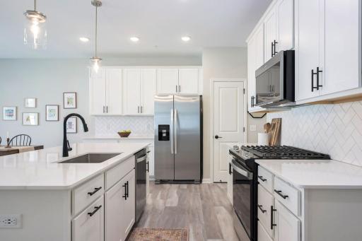 11283 Crestbury Drive, Saint Paul, MN 55129