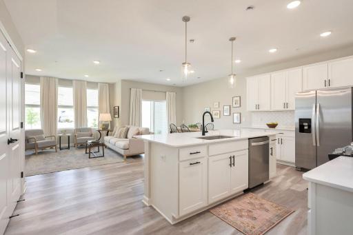 11283 Crestbury Drive, Saint Paul, MN 55129