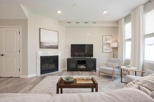 11283 Crestbury Drive, Saint Paul, MN 55129