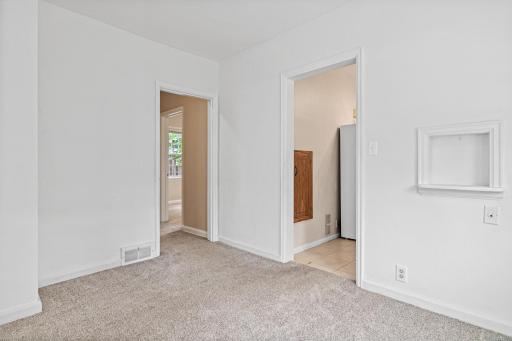 60 Grove Street, Saint Paul, MN 55115
