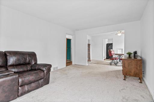 60 Grove Street, Saint Paul, MN 55115