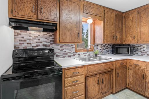 60 Grove Street, Saint Paul, MN 55115