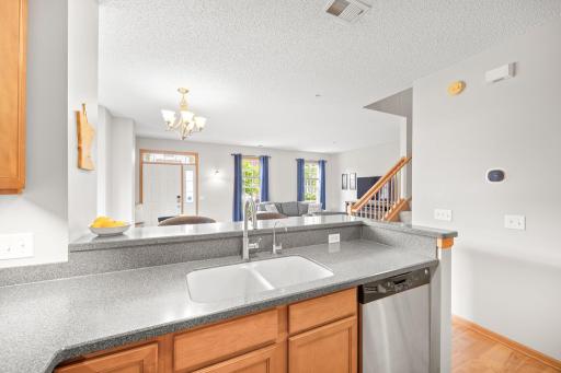 1246 Chateau Avenue, 409, Saint Paul, MN 55109