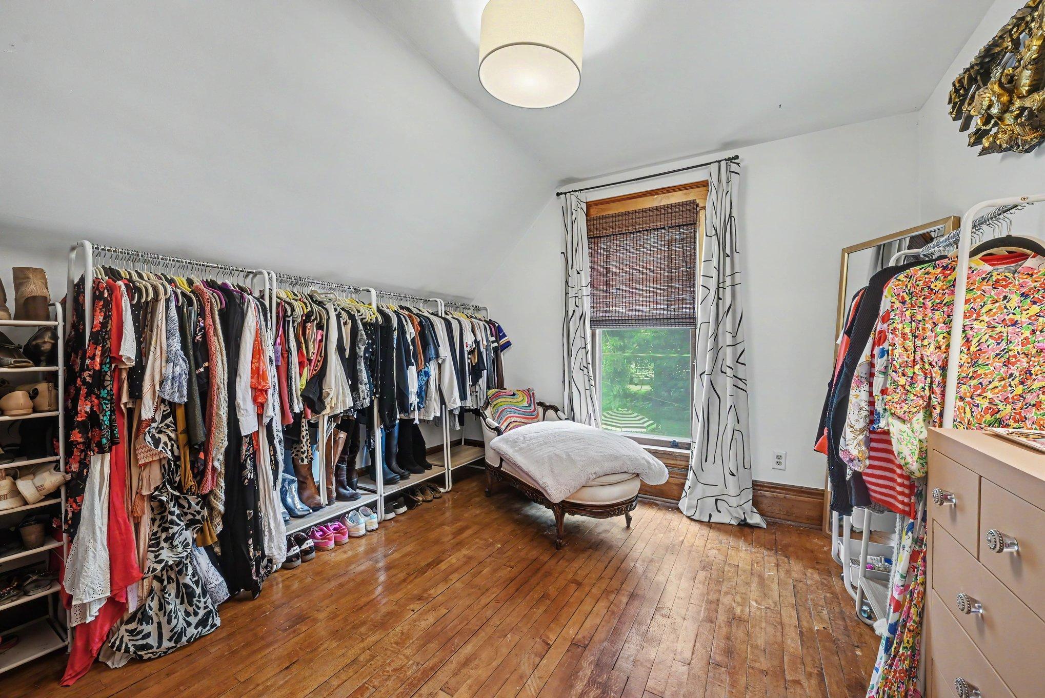 upper bedroom