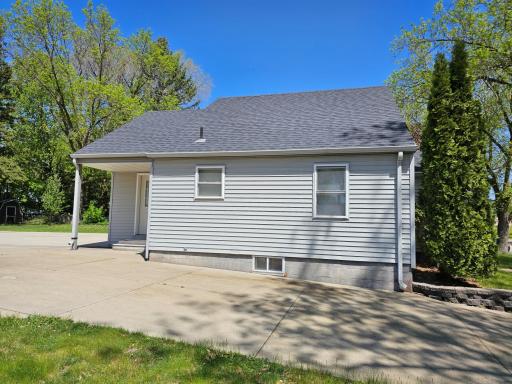 412 14th Street SE, Willmar, MN 56201