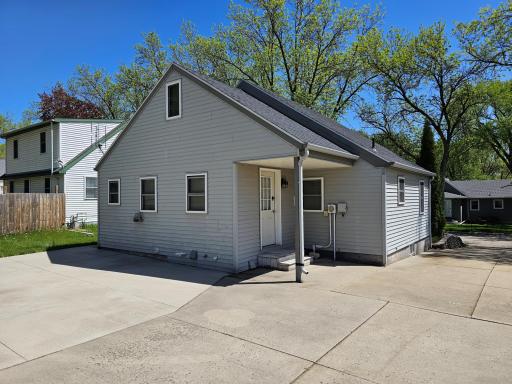 412 14th Street SE, Willmar, MN 56201
