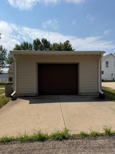 221 E Fletcher Street, Luverne, MN 56156