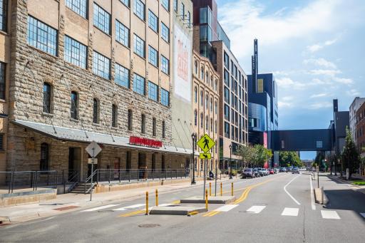 Nestled in the vibrant Mill District, live near iconic destinations including the Guthrie Theater, Stone Arch Bridge, and Mill City Museum, along with celebrated restaurants and shops, grocery, coffee, parks, trails and more.