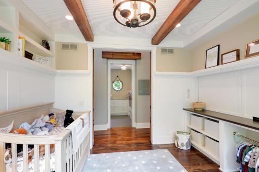 415 Carpenters Pt, Wayzata, MN 55391