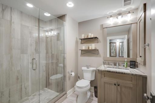 415 Carpenters Pt, Wayzata, MN 55391