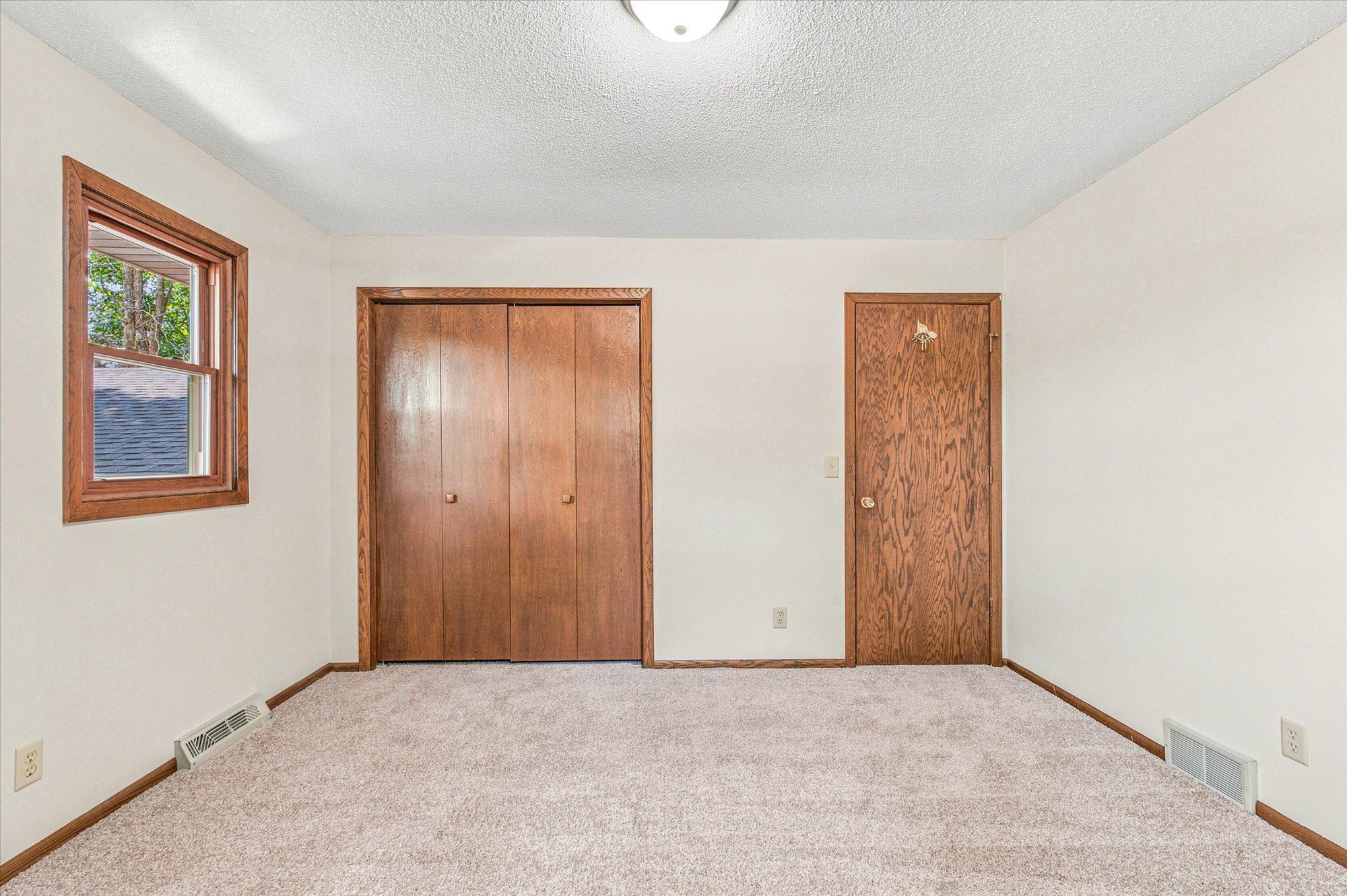 Upper Level bedroom #1